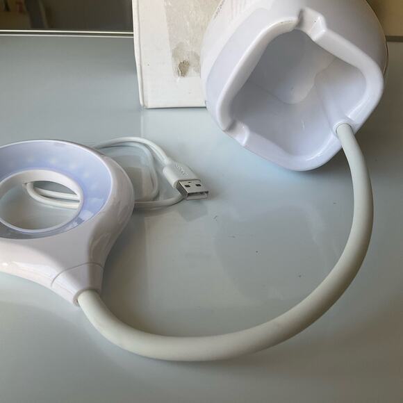 120 Lumen Rechargebale Phone Stand Table Lamp with Touch Switch, White - Picture 6 of 7